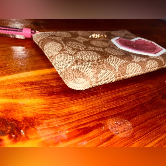 See New Listing —💌 NWT* COACH Disco Patch *Good Times* Signature Coated Canvas - Picture 9 of 11